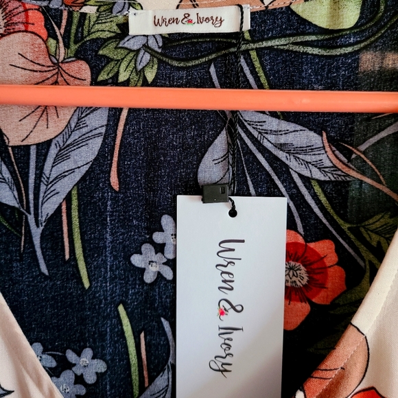 WREN & IVORY DRESS~NWT - Picture 3 of 7